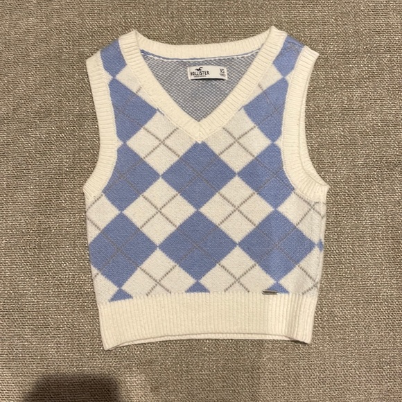 Hollister blue and white argyle sweater vest - Picture 1 of 3